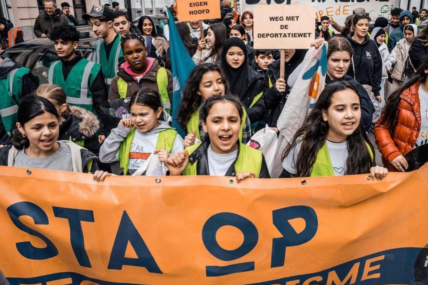 Grote opkomst bij de optocht tegen racisme