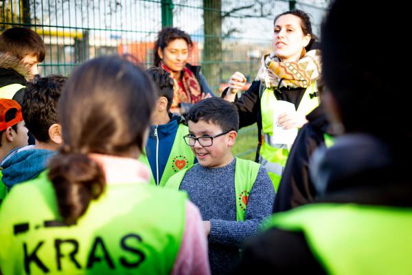 Schepen Jinnih Beels introduceert verkeersspel bij Kras Dam