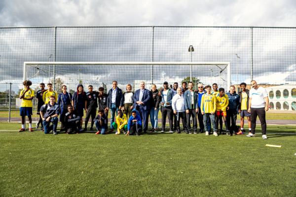 Jonge nieuwkomers leren Nederlands in het Sport & Taal-project