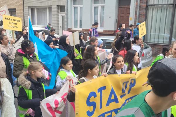 Grote opkomst bij de optocht tegen racisme