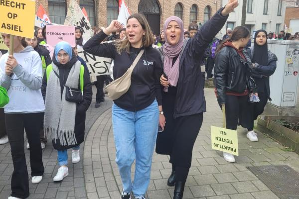 Grote opkomst bij de optocht tegen racisme