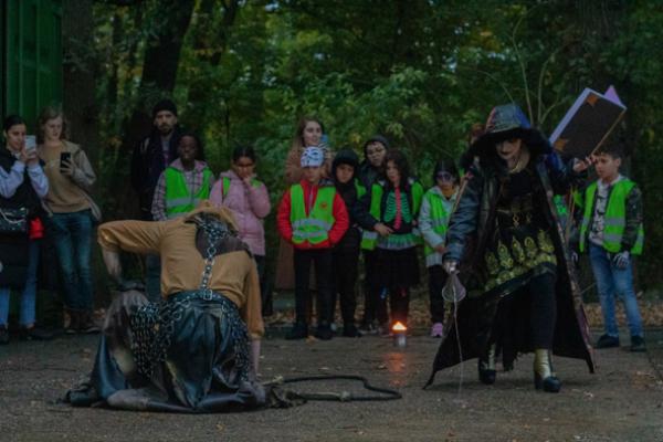 Kras Zuid griezelt tijdens halloweentocht