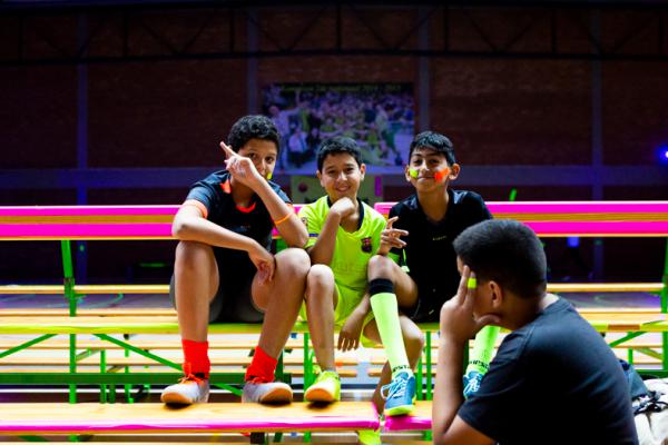 blacklight voetbal