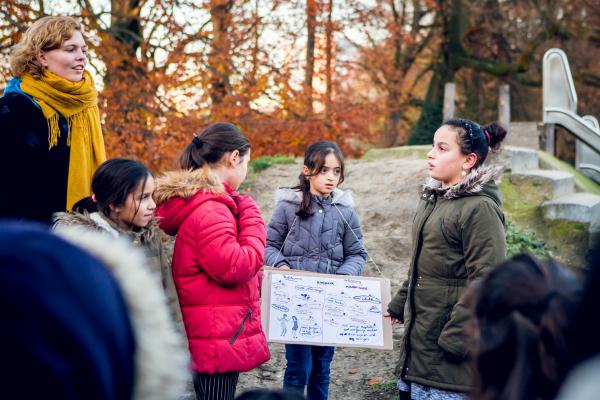 Kielse meisjes brengen de noden van hun wijk in kaart
